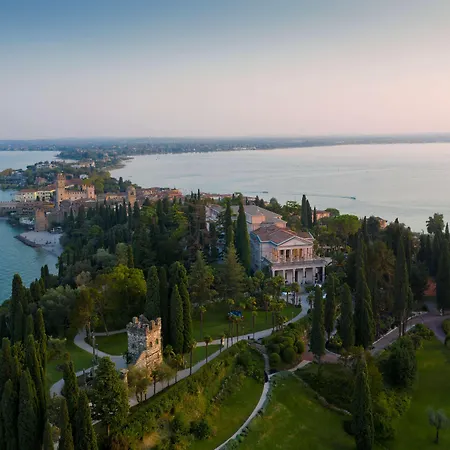 Hotel Cortine Palace