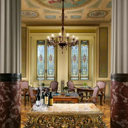 Cortine Palace Hotel