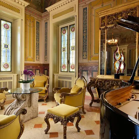 Cortine Palace Relais Chateaux Hotel Sirmione