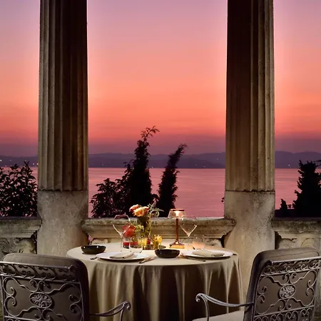 ホテル Cortine Palace Relais Chateaux